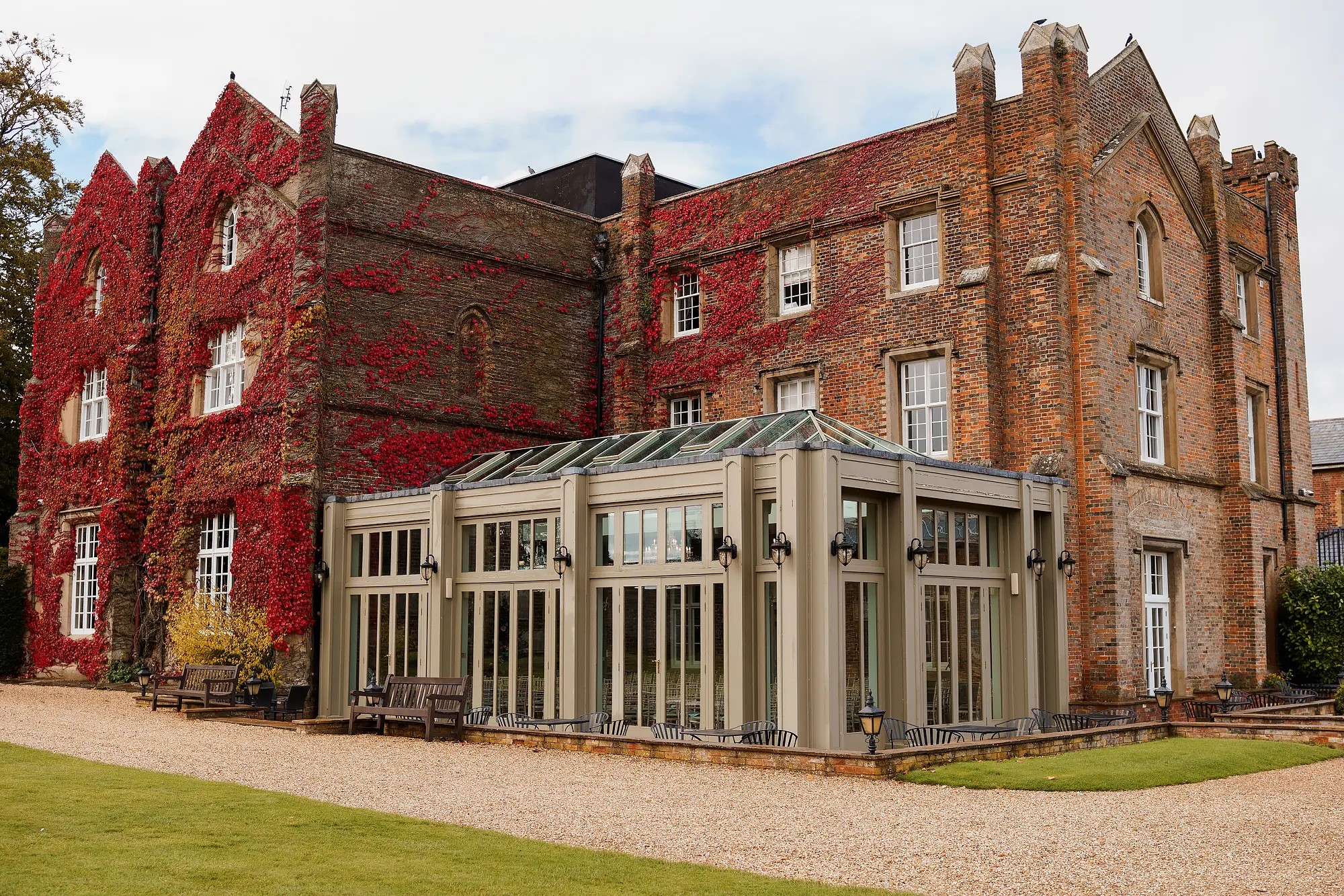 A high energy offley place wedding captured by arj photography A high energy offley place wedding captured by arj photography