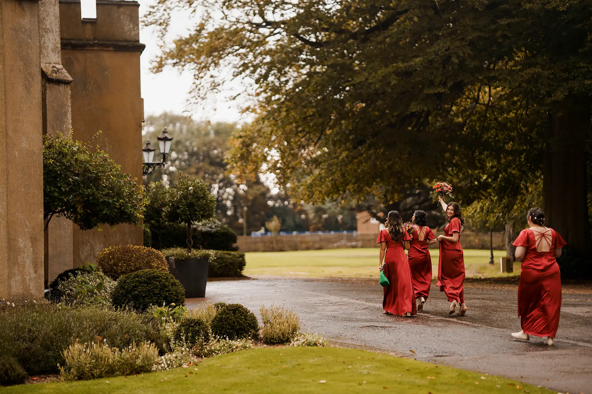 A high energy offley place wedding captured by arj photography A high energy offley place wedding captured by arj photography