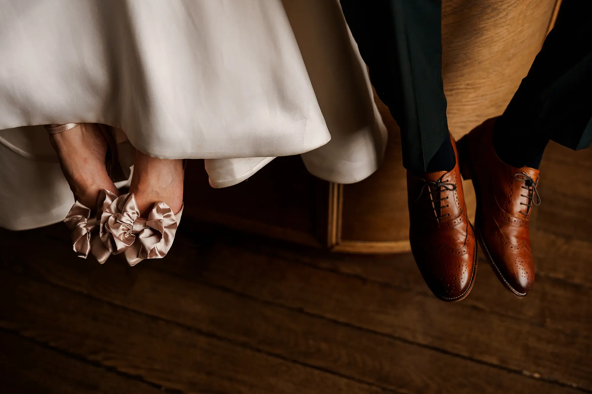 A high energy offley place wedding captured by arj photography A high energy offley place wedding captured by arj photography